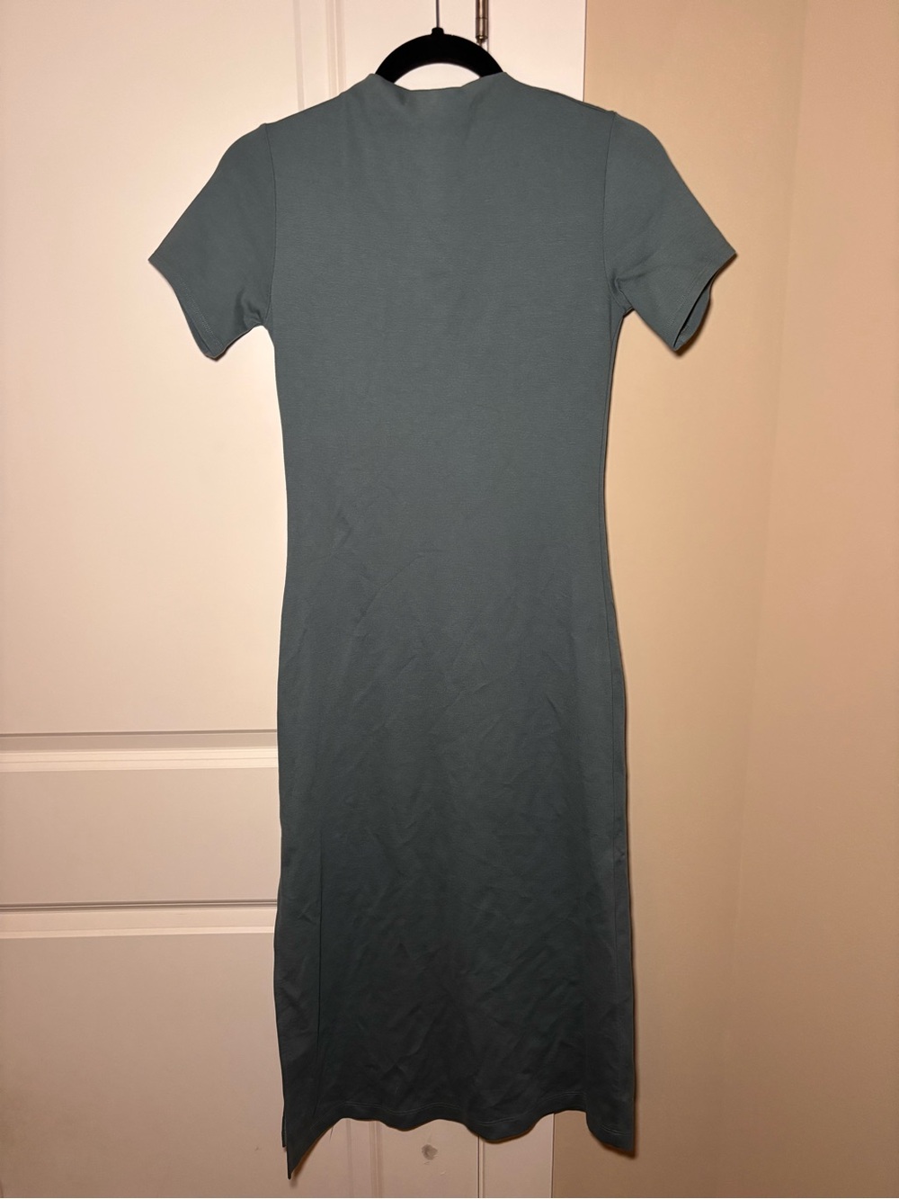 Slim Short-Sleeve Midi Dress in Dusty Sage